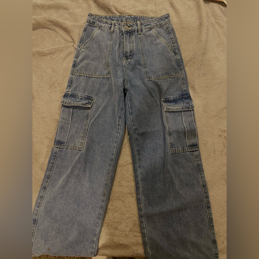 I am selling light blue SHEIN jean pants in medium.
